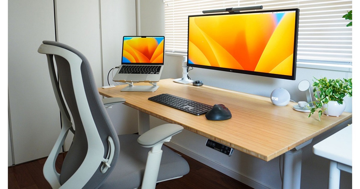 シンプルさと機能性を兼ね備えた理想のデスク環境を求めて――UX/UI